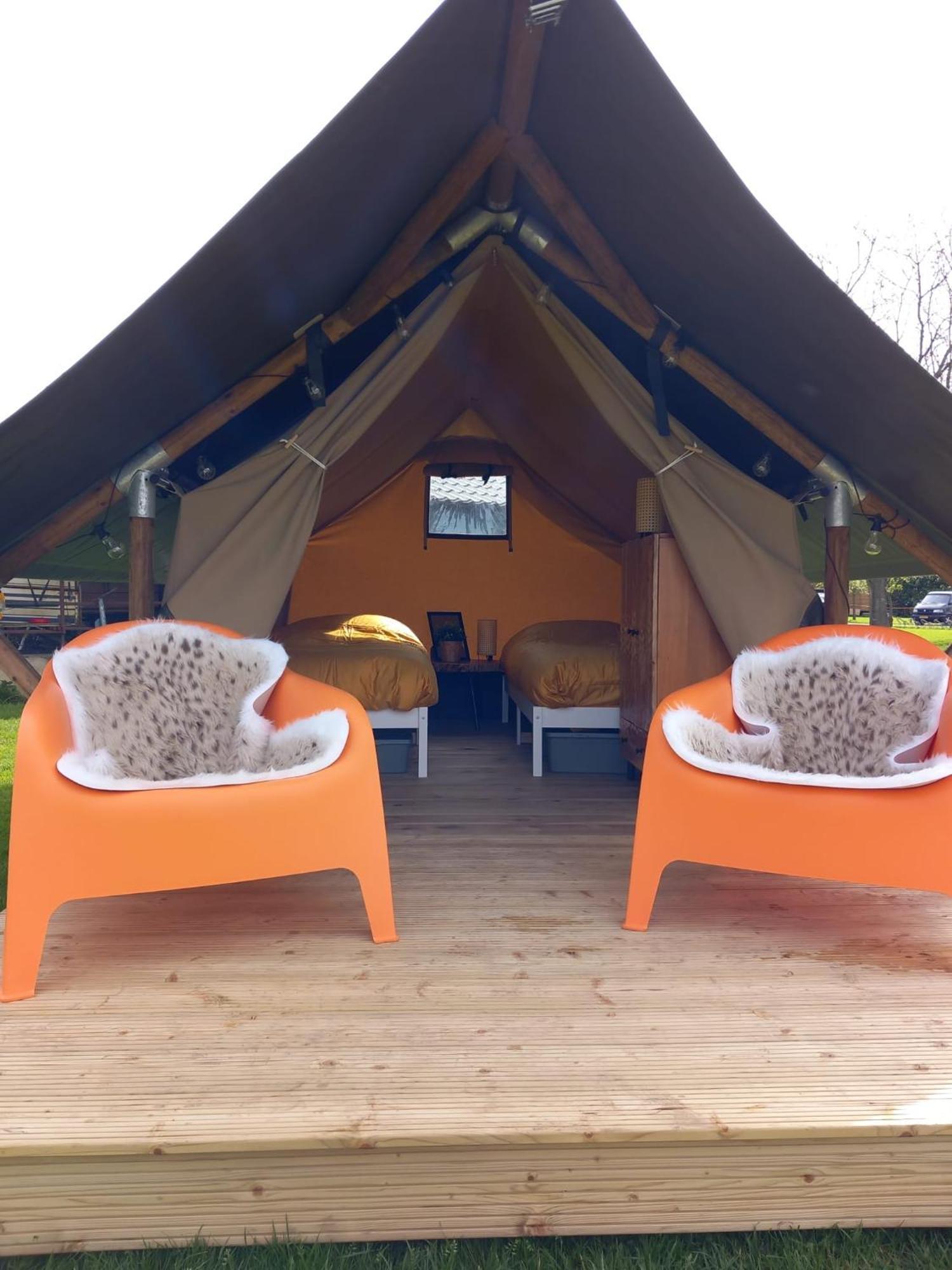Safari Lodge 'Linge-Zicht' Tiel Dış mekan fotoğraf